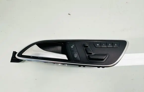 Mercedes-Benz B W246 W242 Seat memory switch A1669053900