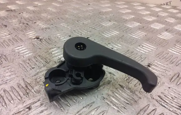 Hyundai i40 Engine bonnet (hood) release handle