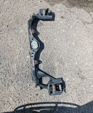 Audi A6 S6 C6 4F Radiator support slam panel bracket 