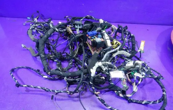 Renault Fluence Engine installation wiring loom 240182594R