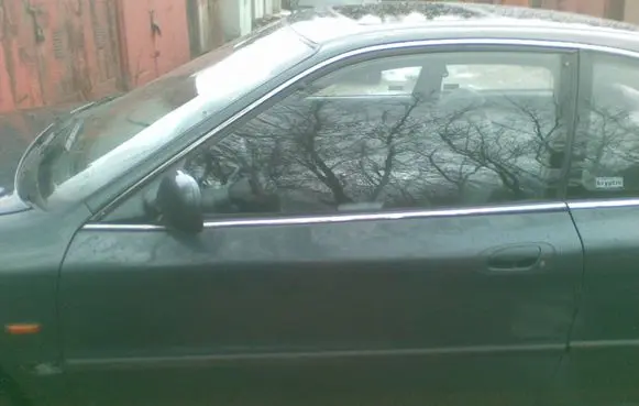 Honda Accord Front door window/glass (coupe) 