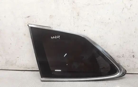 Subaru Legacy Rear side window
