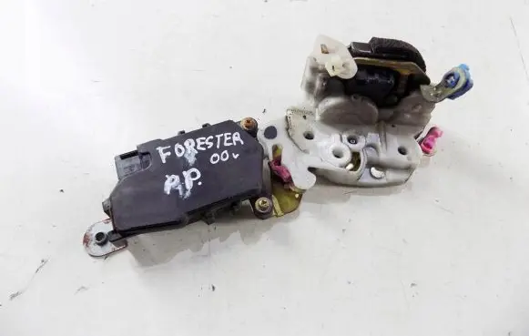 Subaru Forester SF Front door lock