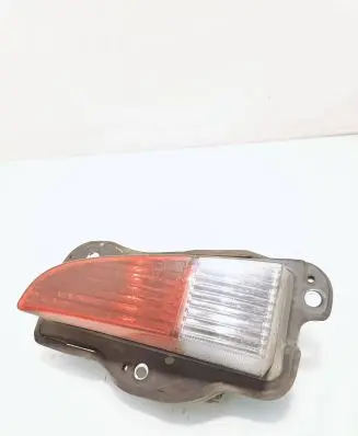 Tailgate rear/tail lights