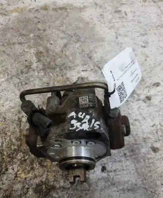 Toyota Auris 150 Fuel injection high pressure pump 221000R010