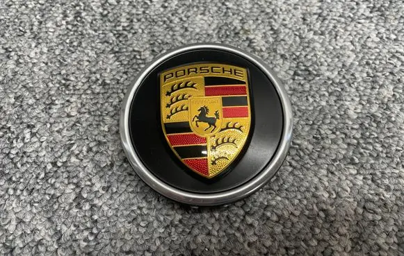 Porsche Taycan 9J1 Wheel nut cap/cover 9J1601149 9J1601149A