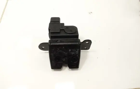 Tailgate/trunk/boot lock/catch/latch
