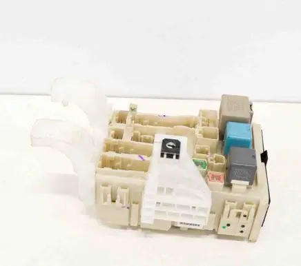 Toyota Prius (XW20) Fuse box set 8273047290
