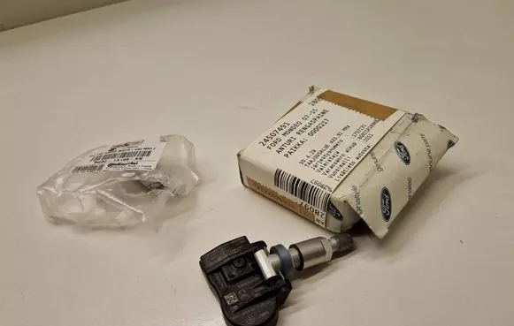 Ford S-MAX Tire pressure sensor 8G921A189KB