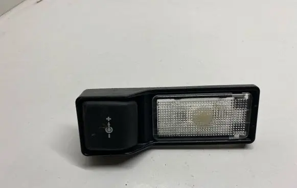BMW 1 E81 E87 12 V Socket (rear) 6904008
