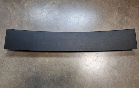 Chrysler Pacifica Tailgate trim 5RJ24TRMAD 5RJ24DX9AD KR577114