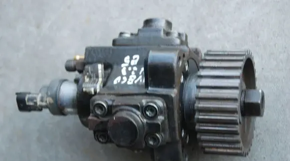 Iveco Daily 6th gen Fuel injection high pressure pump 0445010320