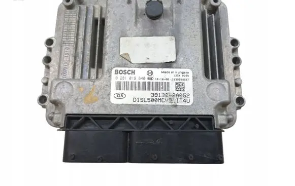 KIA Sportage Engine control unit/module 39120-2A052