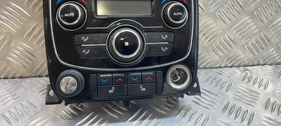 Jaguar XJ X351 Climate control unit AW9318D687CD