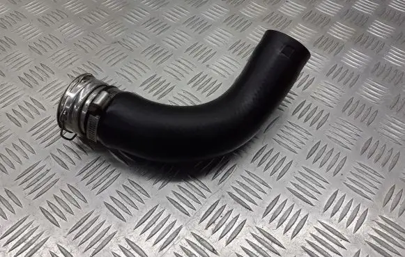 Toyota Auris 150 Intercooler hose/pipe