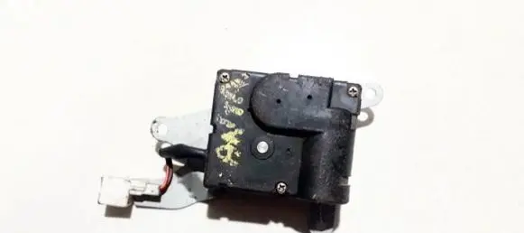 Hyundai Lantra II Air flap motor/actuator