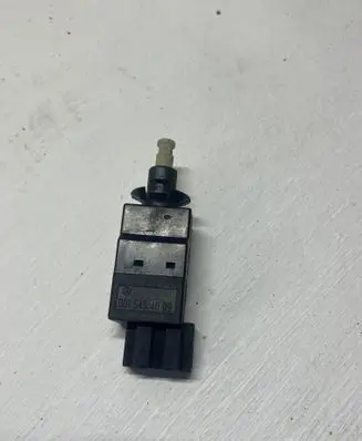 Mercedes-Benz E W211 Brake pedal sensor switch 0015454009