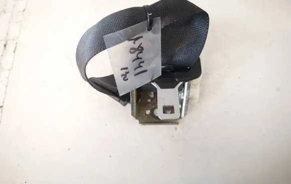 Ford Focus Rear seatbelt 4m51a611b68ac 4m51-a611b68-ac
