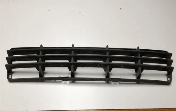 Volvo V50 Front bumper lower grill 30657006
