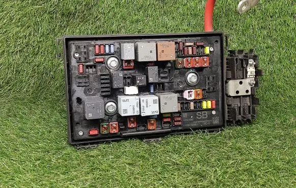 Opel Astra J Power management control unit 13343980 13343980SB