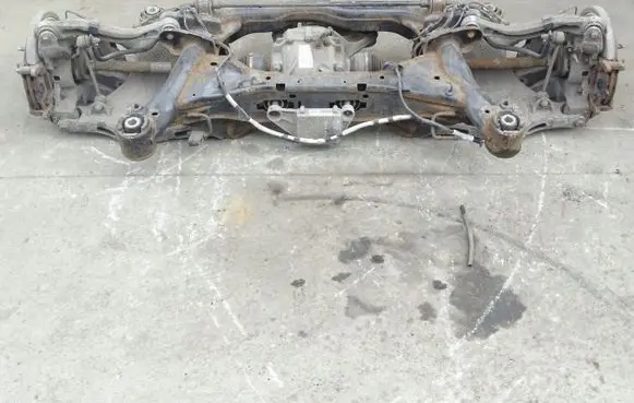 Jaguar XE Rear axle beam with reductor 