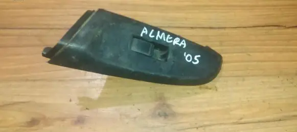 Nissan Almera N16 Electric window control switch