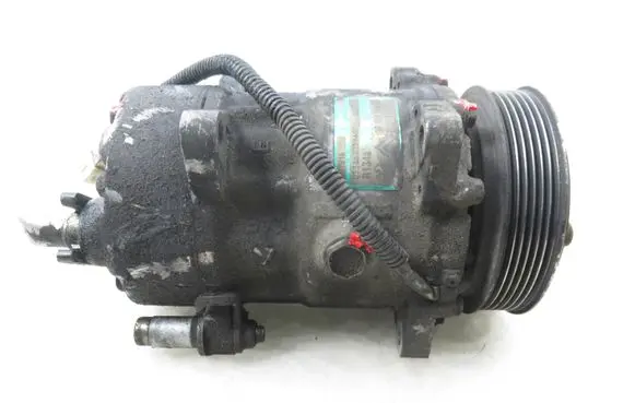 Peugeot 206 Air conditioning (A/C) compressor (pump) 9640486480