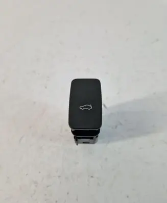 Tailgate opening switch