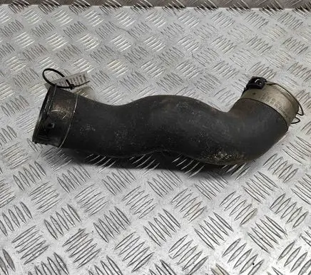 BMW 5 F10 F11 Intercooler hose/pipe 7810796