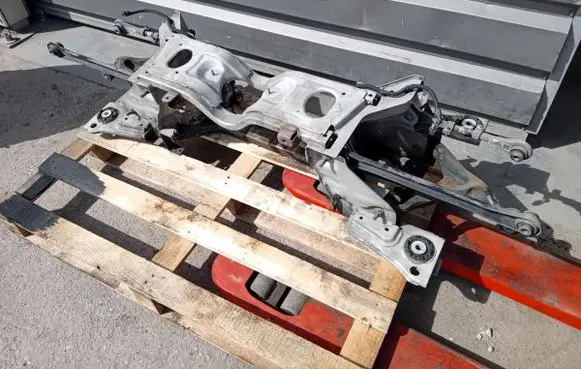 Peugeot 508 II Rear axle beam 9828229280