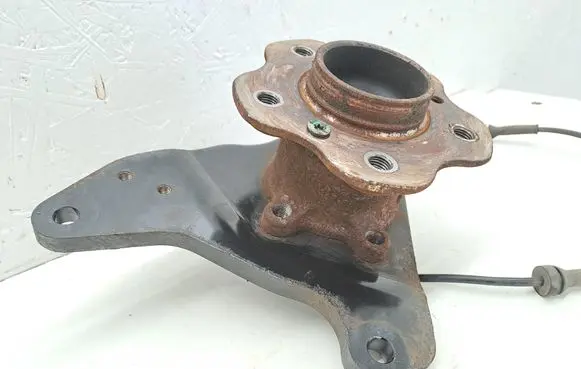 Nissan Qashqai Rear wheel hub