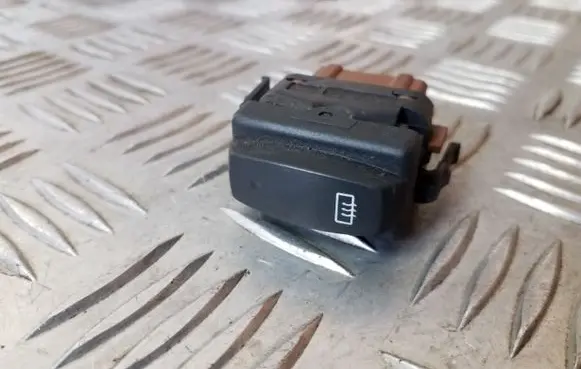 Opel Vivaro Windscreen/window heater switch