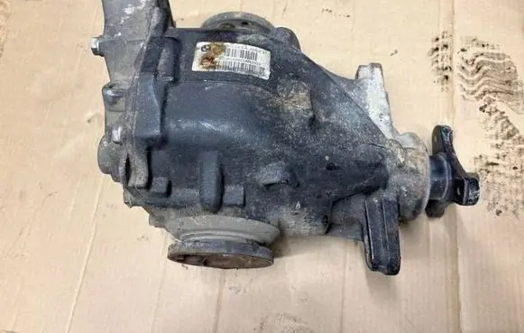 BMW 1 E81 E87 Rear differential 7524305 EAL22S247 8905042901850003