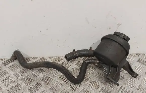 Mercedes-Benz C W203 Power steering fluid tank/reservoir A2034600083