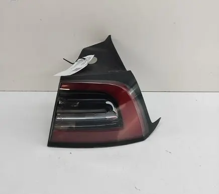 Tesla Model Y Rear/tail lights 150208700D