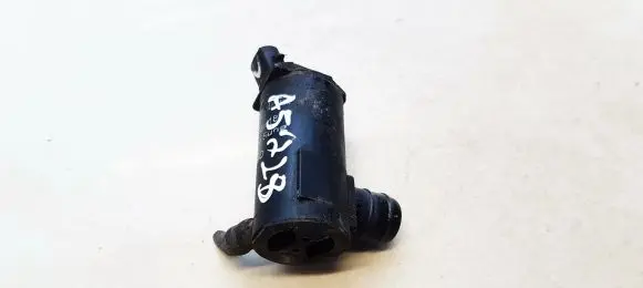 Chevrolet Tacuma Windscreen/windshield washer pump 5H18