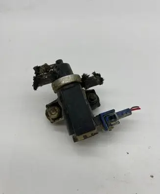 Volkswagen Caddy Turbo solenoid valve 1H0906627 72190320 02T049