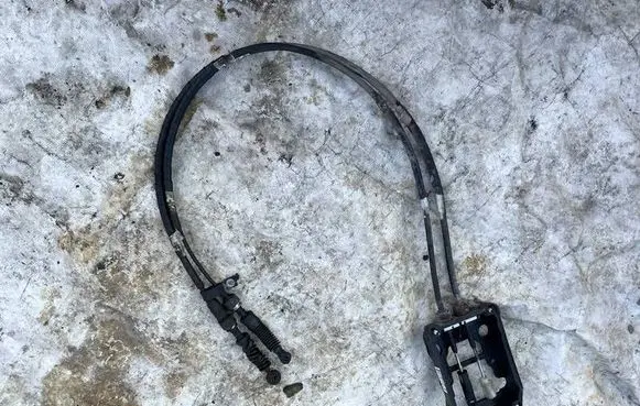 Gear shift cable linkage