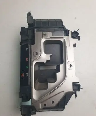 Toyota RAV 4 (XA40) Gear selector 