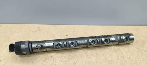BMW 3 E90 E91 Fuel main line pipe 0281002949