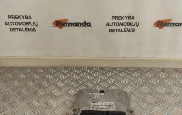 Opel Zafira A Engine control unit/module 09133269 28SA4222 0281010021