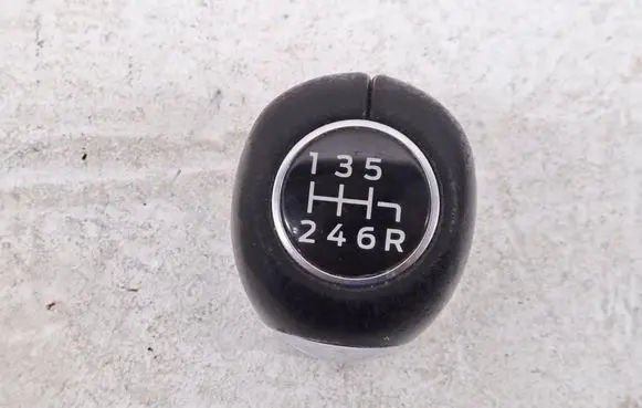 Ford Focus Gear lever shifter trim leather/knob 