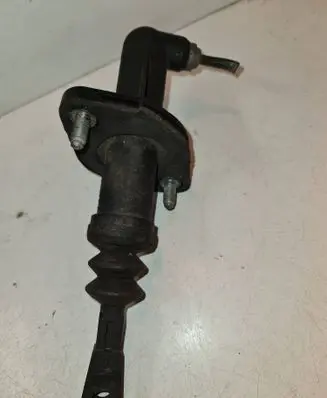 Opel Omega B1 Clutch master cylinder 90578369