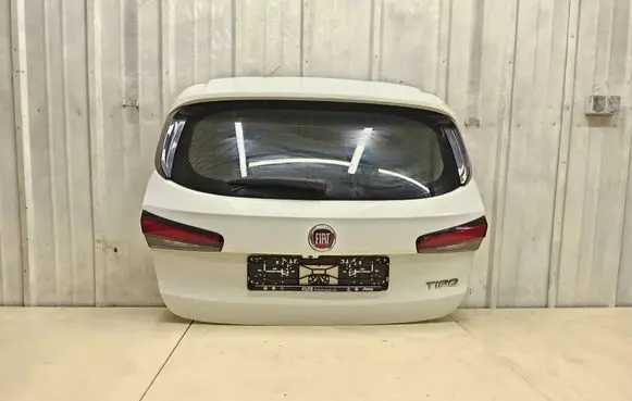 Fiat Tipo Tailgate/trunk/boot lid 52087053 735649384 52096565