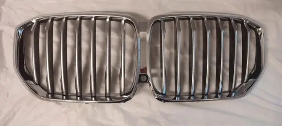BMW X5 G05 Front bumper upper radiator grill 7454887