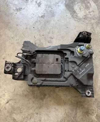 Citroen C4 Grand Picasso AdBlue liquid reservoir P1001824 9818559280