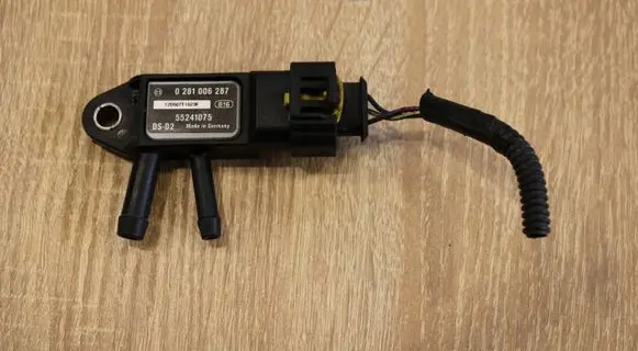 Alfa Romeo Giulietta Exhaust gas pressure sensor 55241075