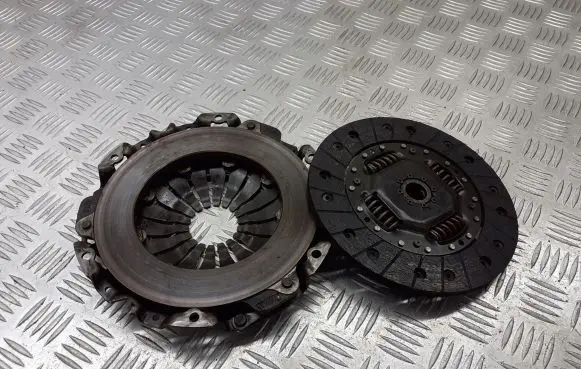 Opel Astra G Pressure plate 