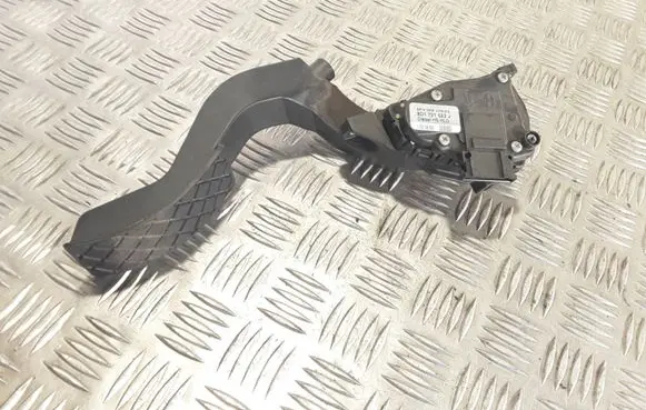 Skoda Roomster (5J) Accelerator throttle pedal 8D1721523J