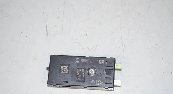 BMW i4 Aerial antenna amplifier 5a73db2 65205a73db2 5A36CE1